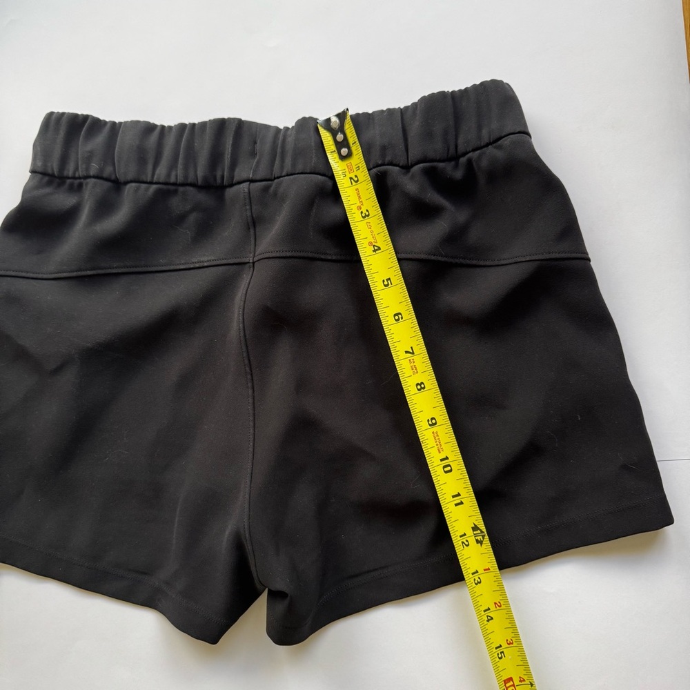 lululemon athletica On The Fly Women's Black Athletic Shorts 2.5” - Picture 5 of 11
